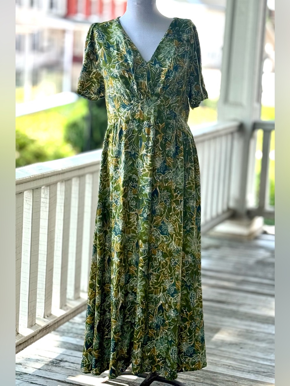 Green Floral V-Neck Maxi Dress